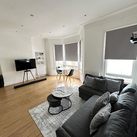 Spacious 2 Bed Flat In 伦敦 外观 照片
