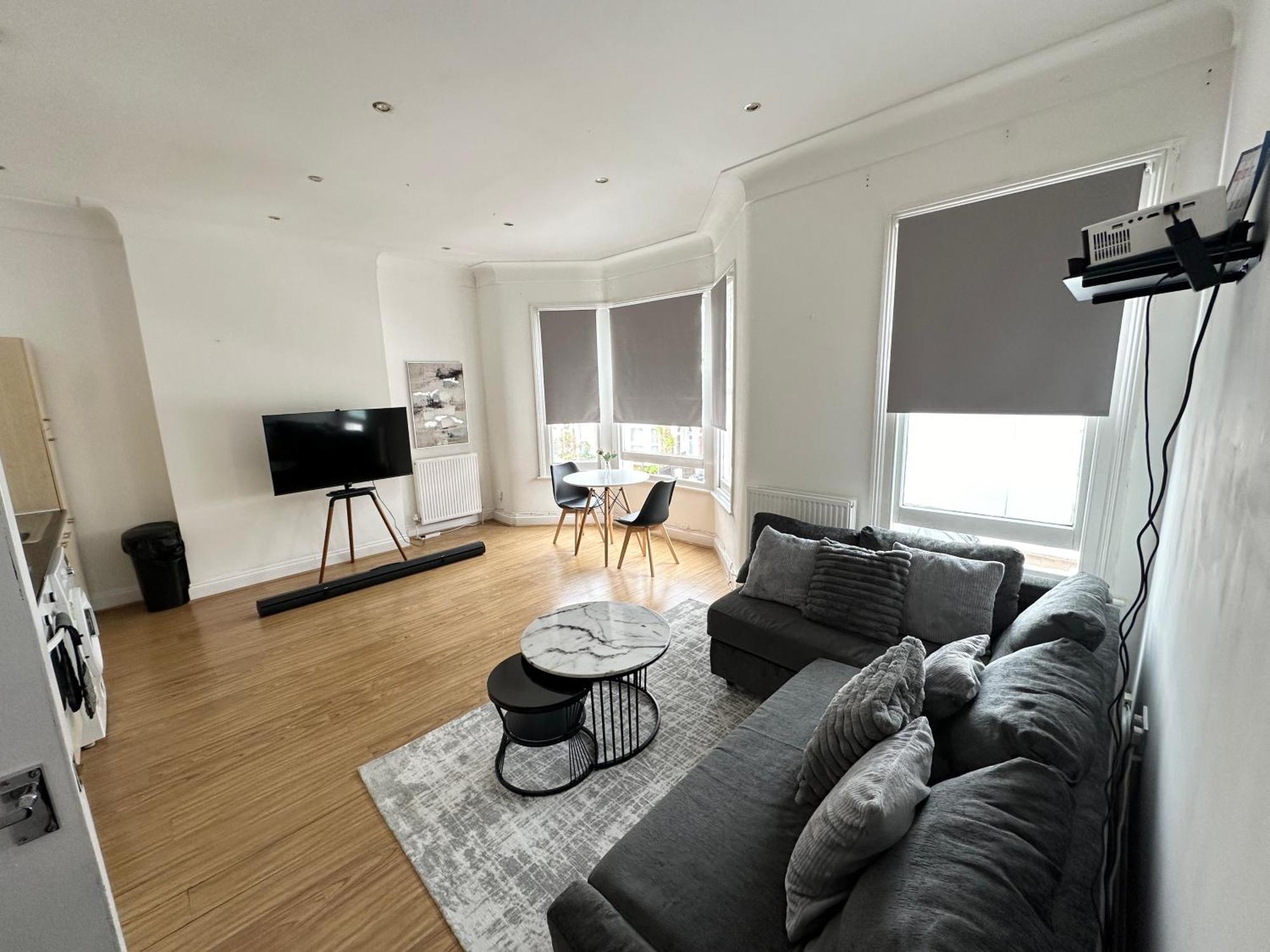 Spacious 2 Bed Flat In 伦敦 外观 照片